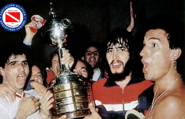 PatoCanulli's tweet photo. No es serio que Platense pretenda chicanear a Argentinos con la Libertadores. https://t.co/FvqF997MAU