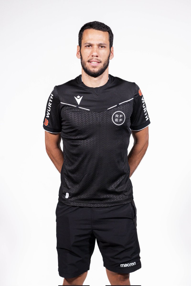 (fan) REAL MADRID FANS 🤍 tweet media