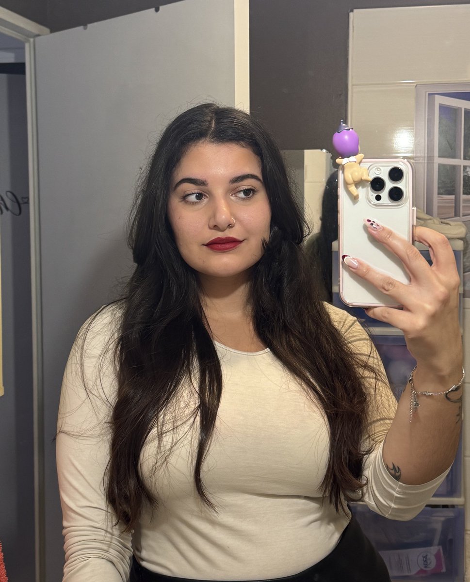 𝜗𝜚 val .. 🐨 tweet media