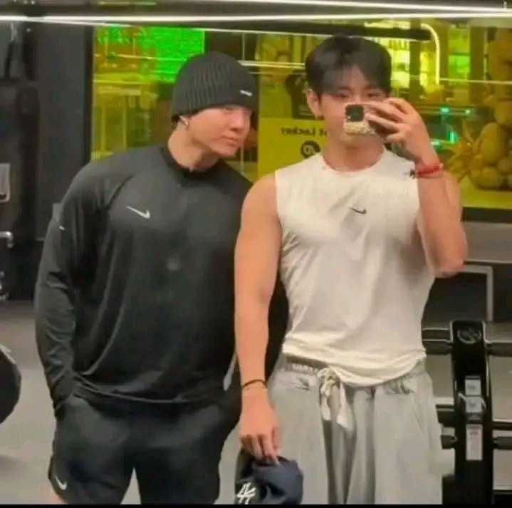 Nima🌸 tweet media