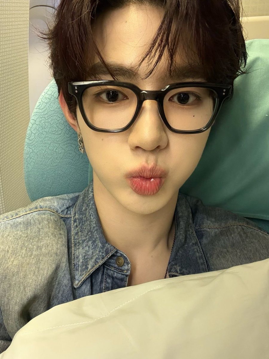 juls 🍥 tweet media