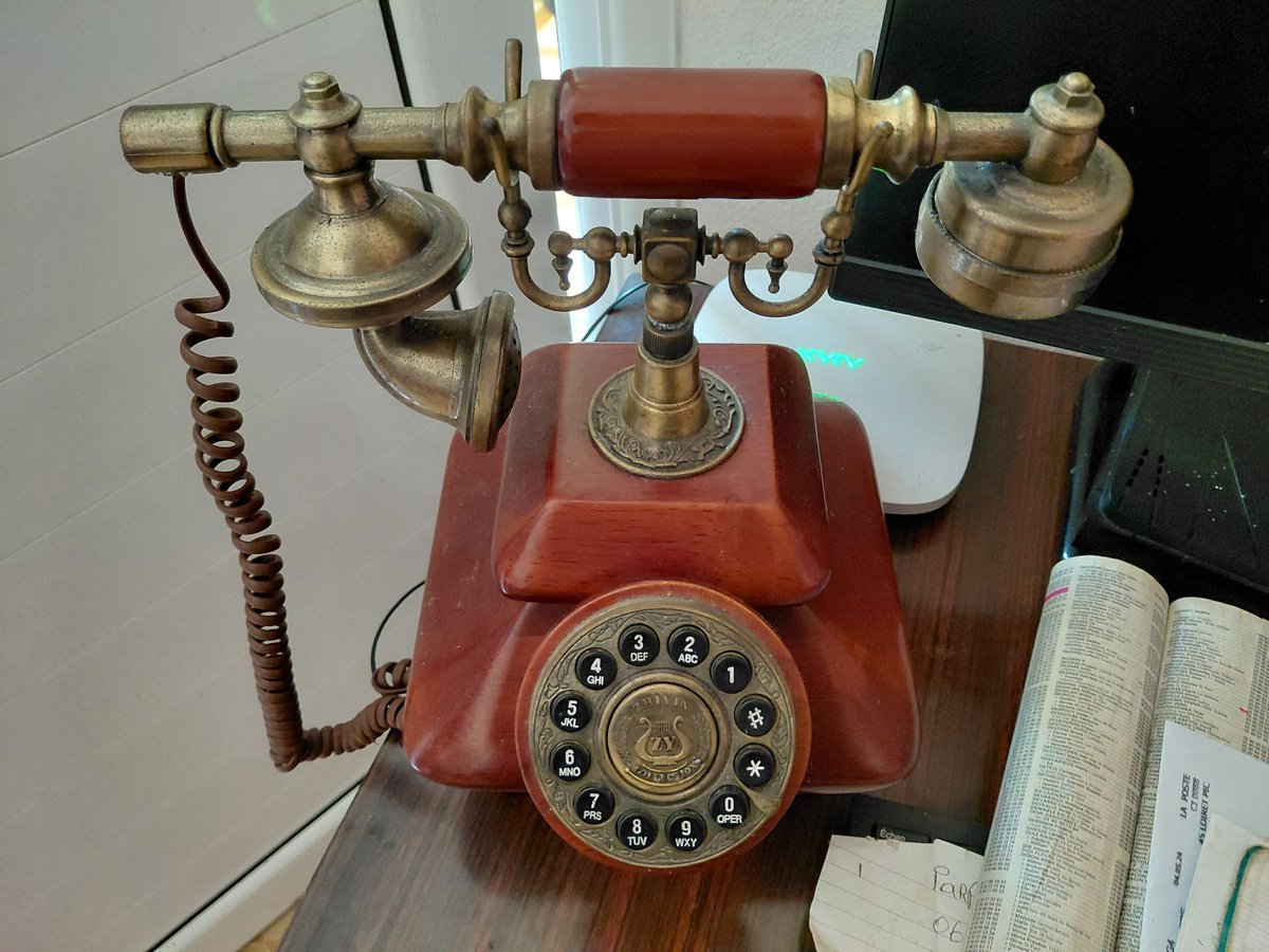 𖣂 one piss girl tweet media