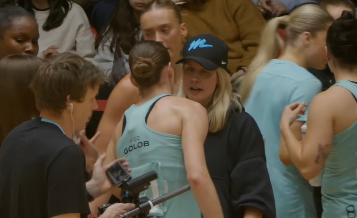 #InTheChat tweet media