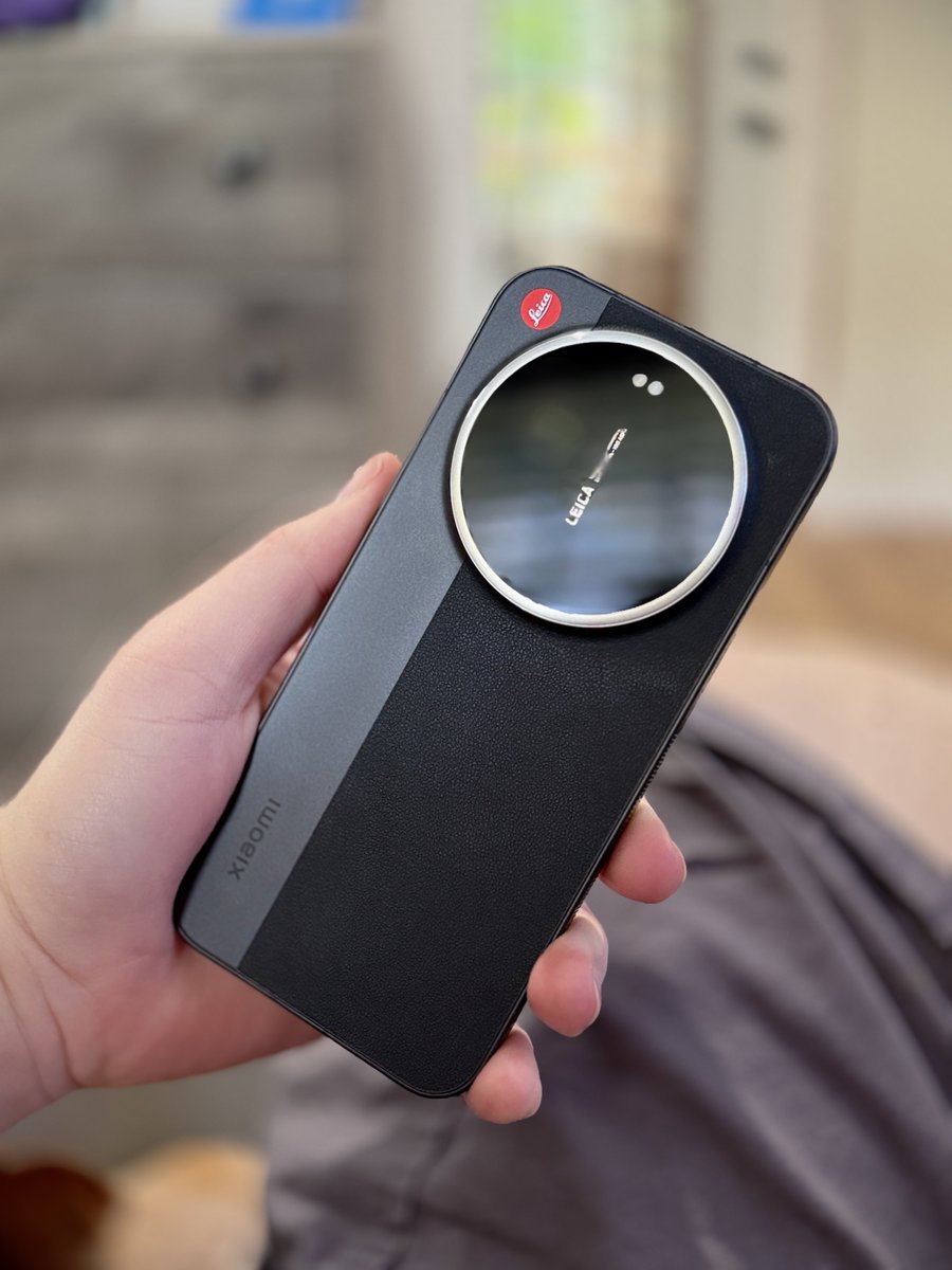 Photo_Genesis87 tweet media