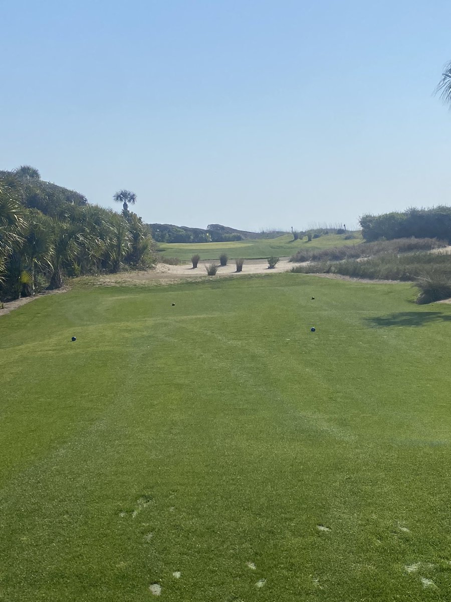 LtownCardz tweet media