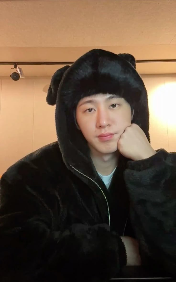 hanbin archive tweet media