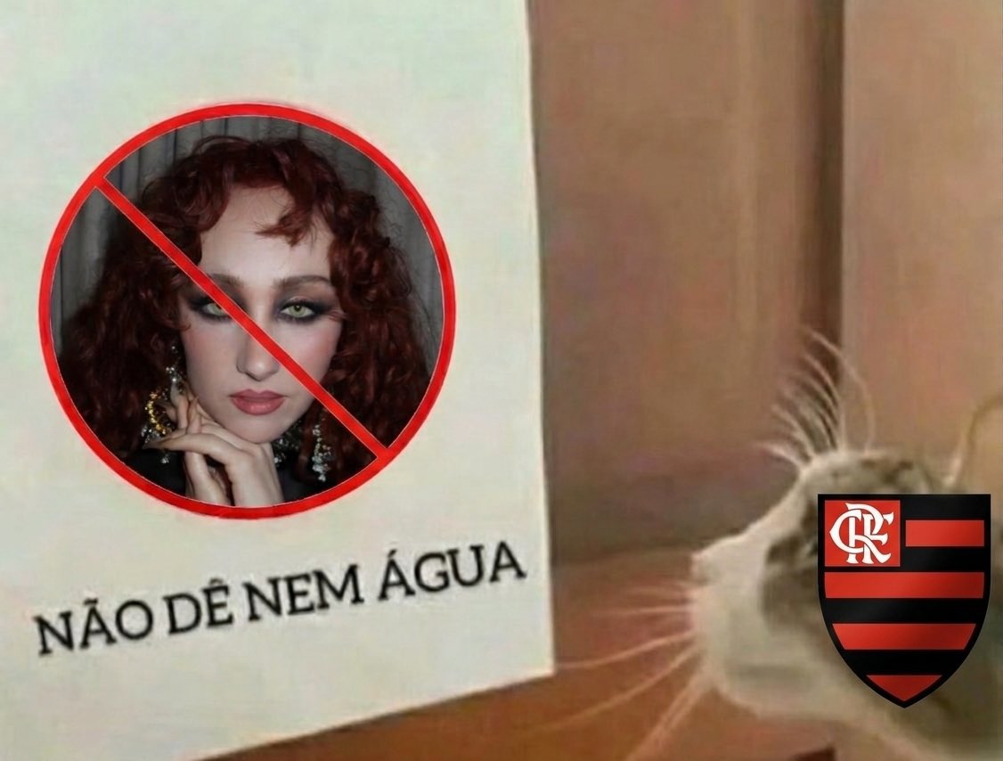 Meu sonho é ver essa cabeçuda comer lixo