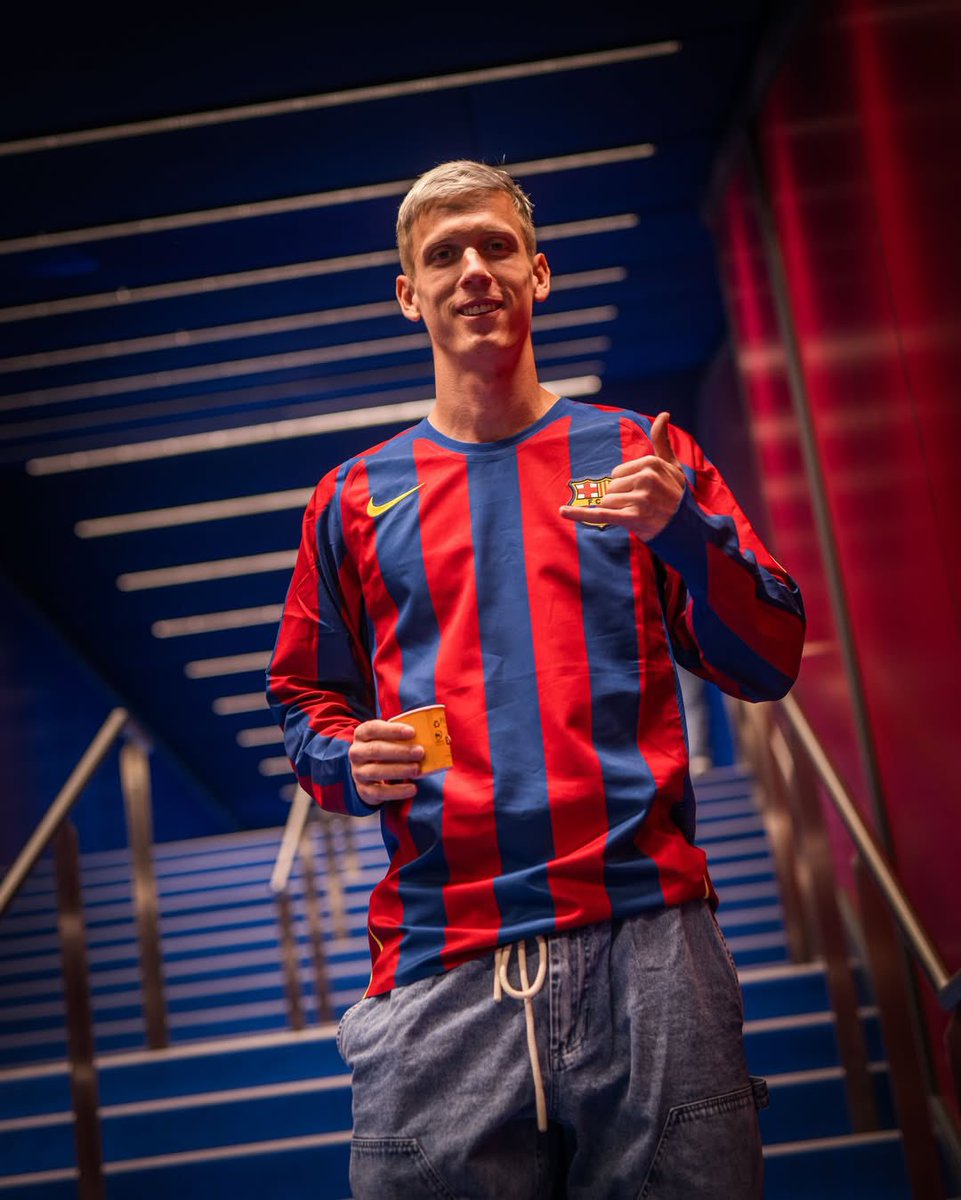 FCB World tweet media