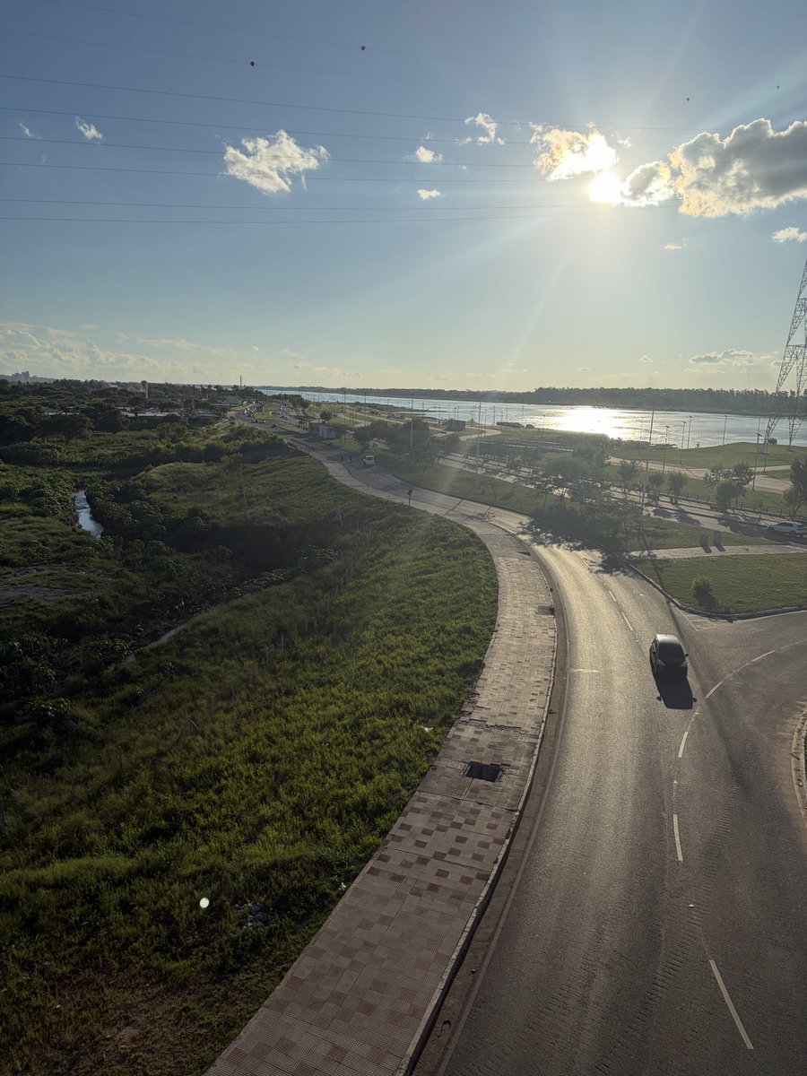 John McClane Di Tore tweet media