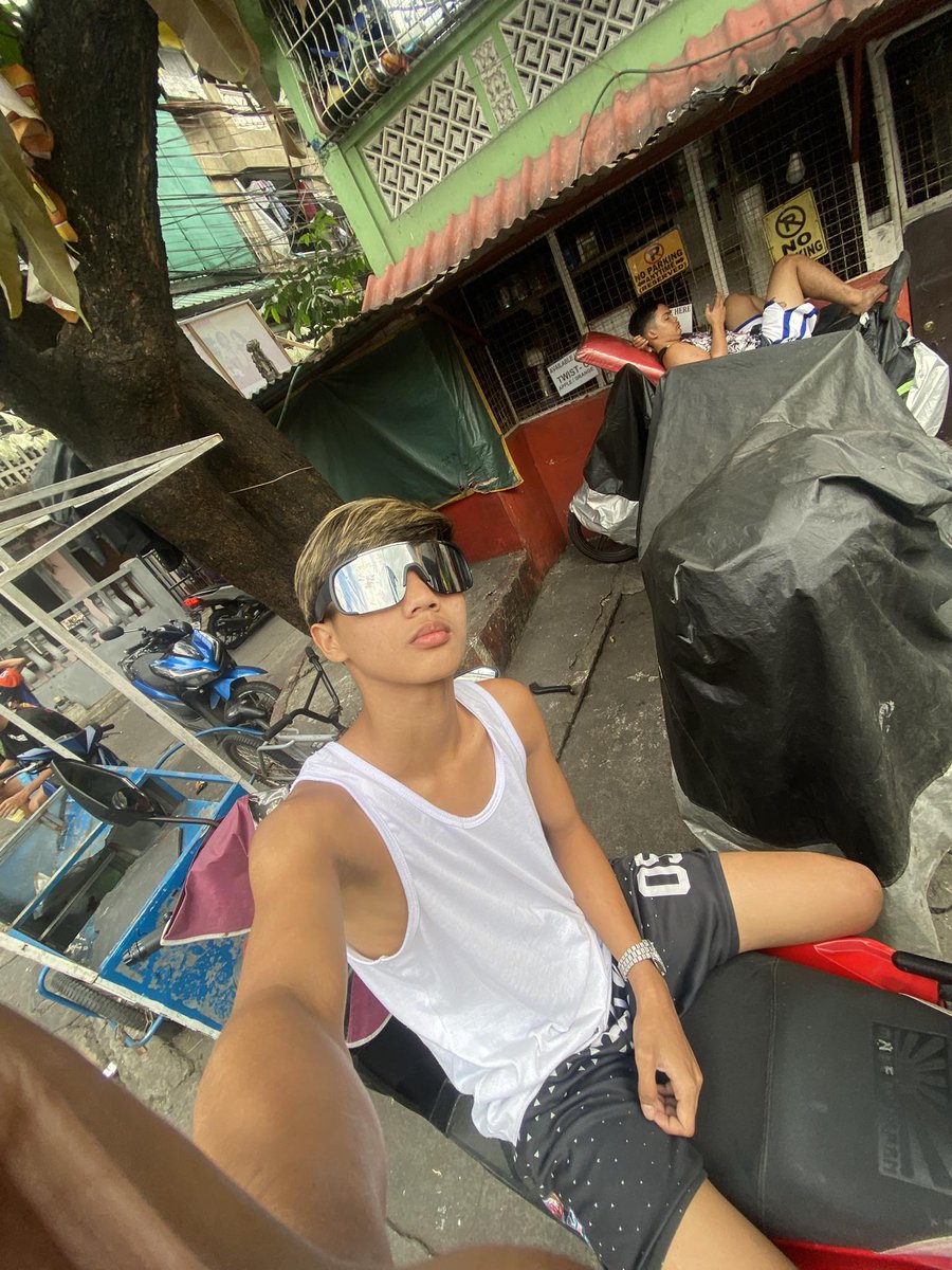 Cris_johnn's tweet photo. hi?? https://t.co/f3S6mCW9Kz