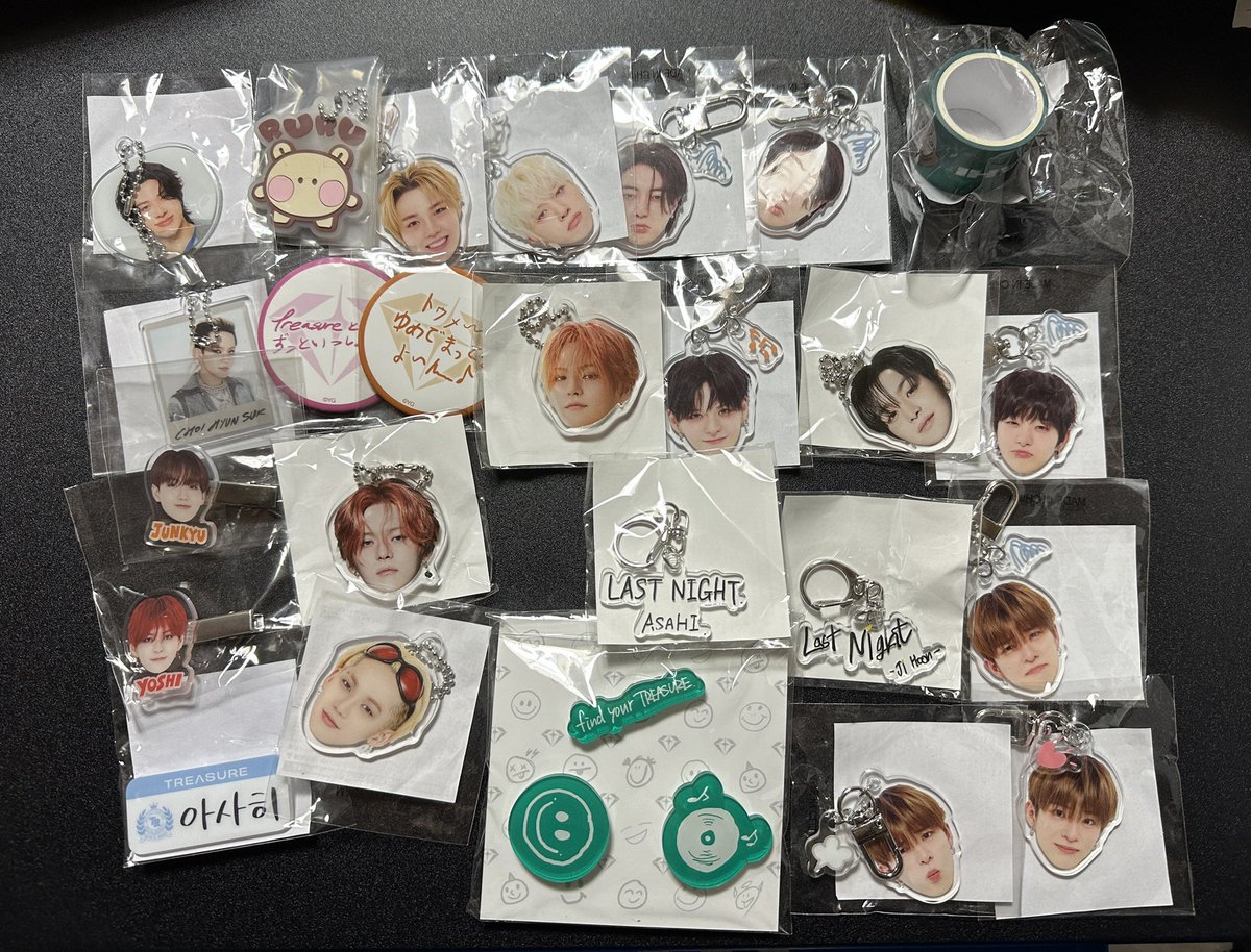 ash_woo87's tweet photo. treasure 買取 交換 popup カプセルトイ 顔アクキー

譲）画像

求）買取

グッズ卒のためお譲り先を探しております、
画像の他にトレカもたくさんございます‼︎

よろしければ希望額も一緒に教えていただけると嬉しいです🙇🏻‍♀️
お気軽にお声がけください‼︎
#treasure買取 https://t.co/UcrR5cl3o4