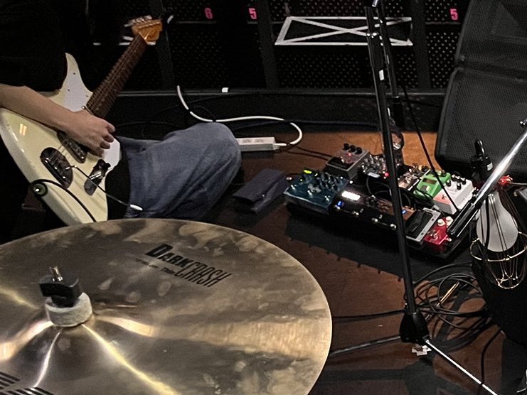 寝観 灰 tweet media