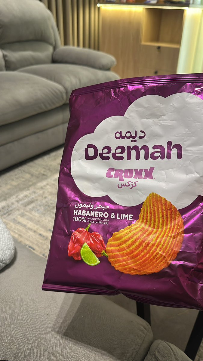 eila9_'s tweet photo. ليش ماحد قد تكلم عن هذي النكهه الاسطورية ! اللي يحبون لذعة الحرارة واليمون حامض شوية حلاوة شي لذذذذذيذ لايفوتكم🤤😍 https://t.co/0OkdUWEAfT