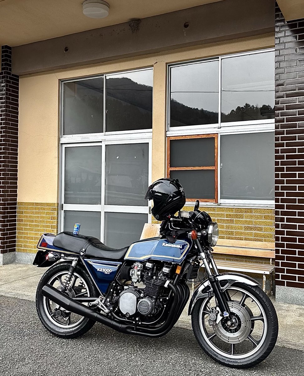 e65229751's tweet photo. 食後のコーヒータイム☕️
#kawasaki
#kz1000mk2 https://t.co/uY3uHXkTgb