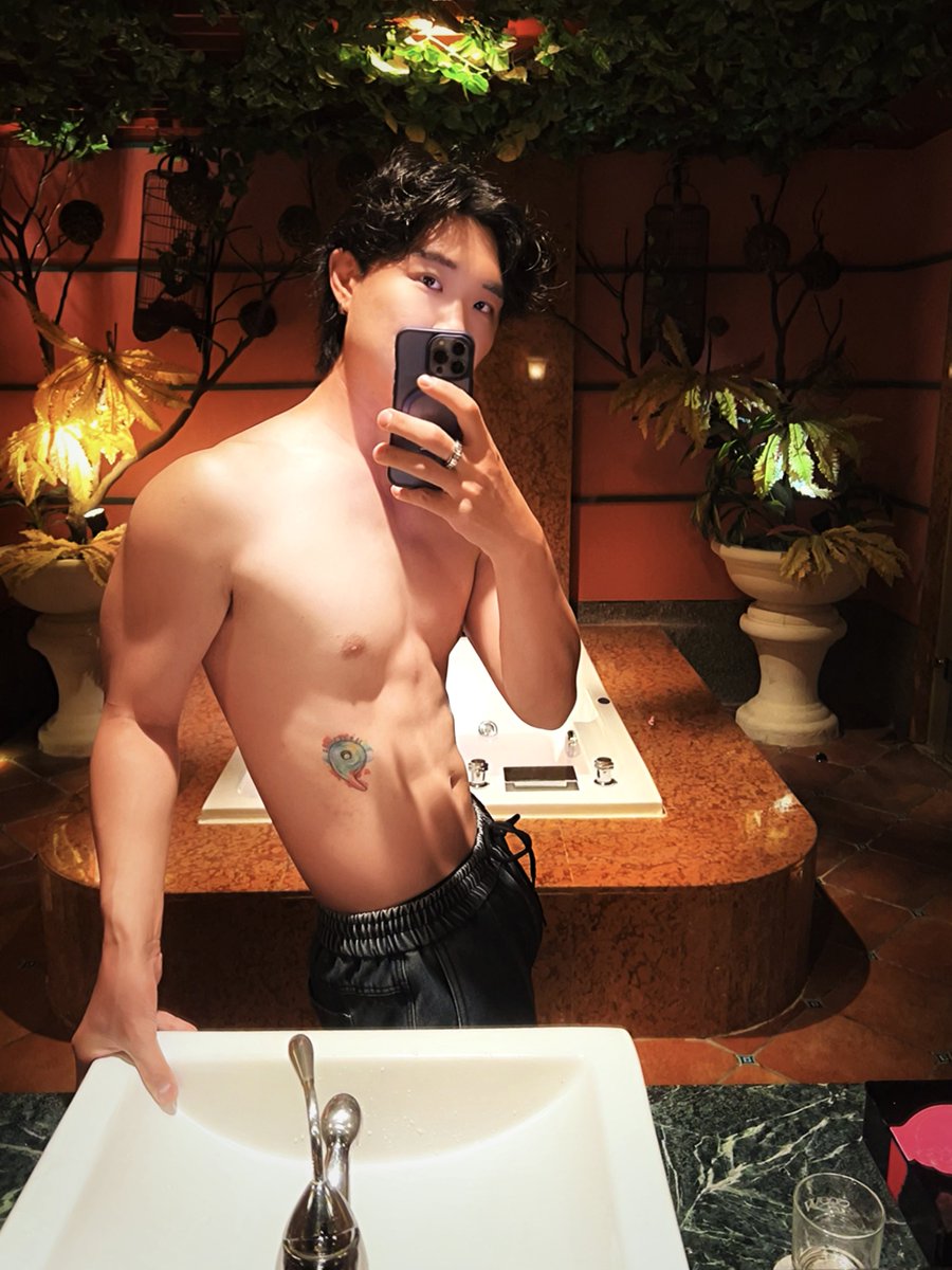 ㄧ万顆陽 tweet media