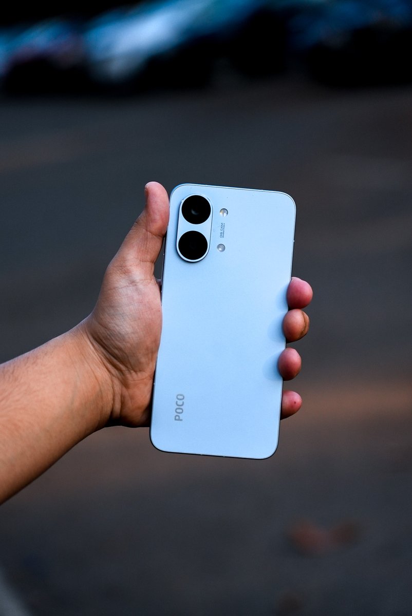 gogiinc's tweet image. Minimal. Clean. Premium.

POCO X8 Pro Max nails the design language no gimmicks, just pure elegance..

#POCO #POCOX8ProMax #MinimalDesign