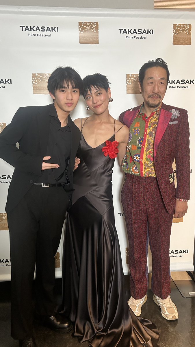 映画『海辺へ行く道』公式 tweet media