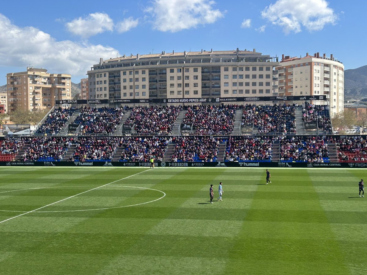 EL RECORD tweet media