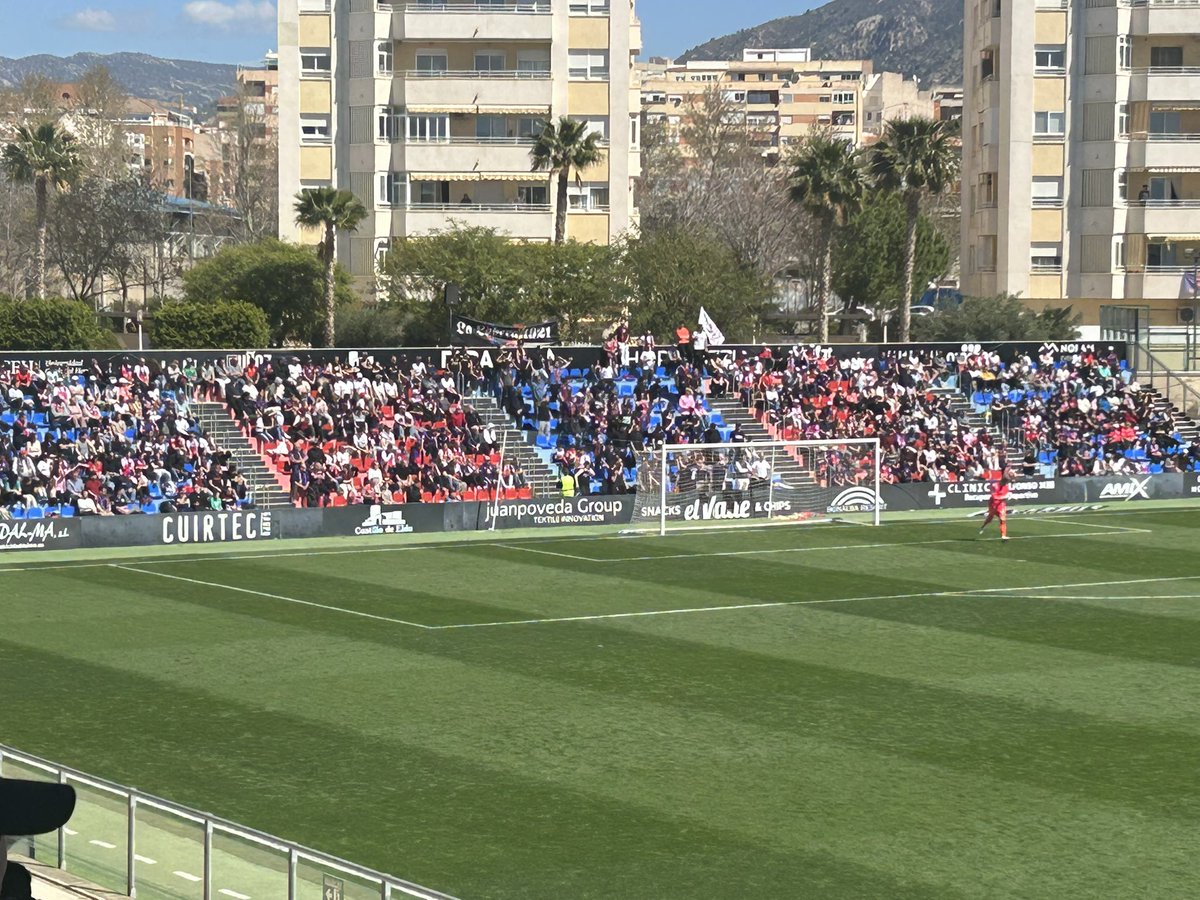 EL RECORD tweet media