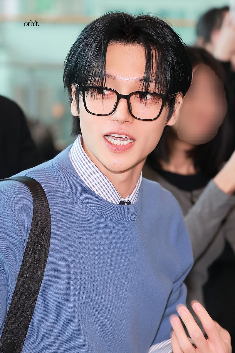 𝒐𝒓𝒃𝒊𝒕. tweet media