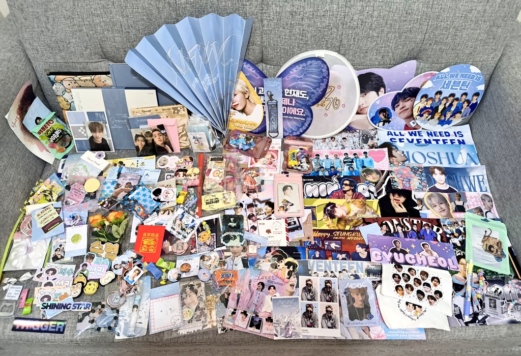 the concert ended last night but the celebration never stops 🤩 thank you to everyone who gave me freebies + traded with me. sana napasaya kayo ng milcoups &amp; "happy to be 99.9% free from virus" alcohol spray namin. 🤍