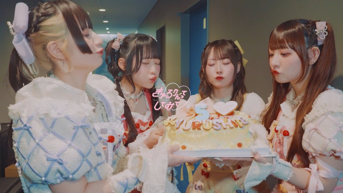 あかほし tweet media