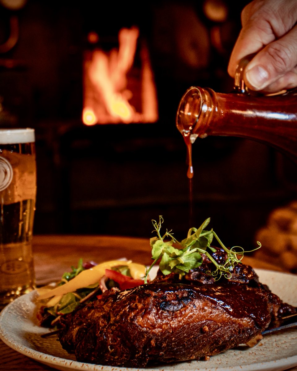 The Railway Tavern tweet media