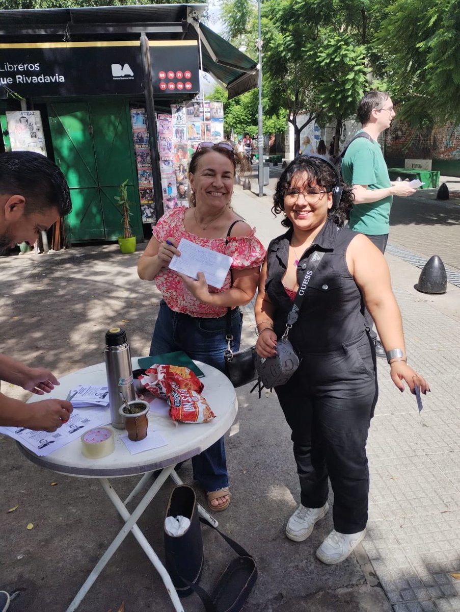 Agrupación LÍO tweet media