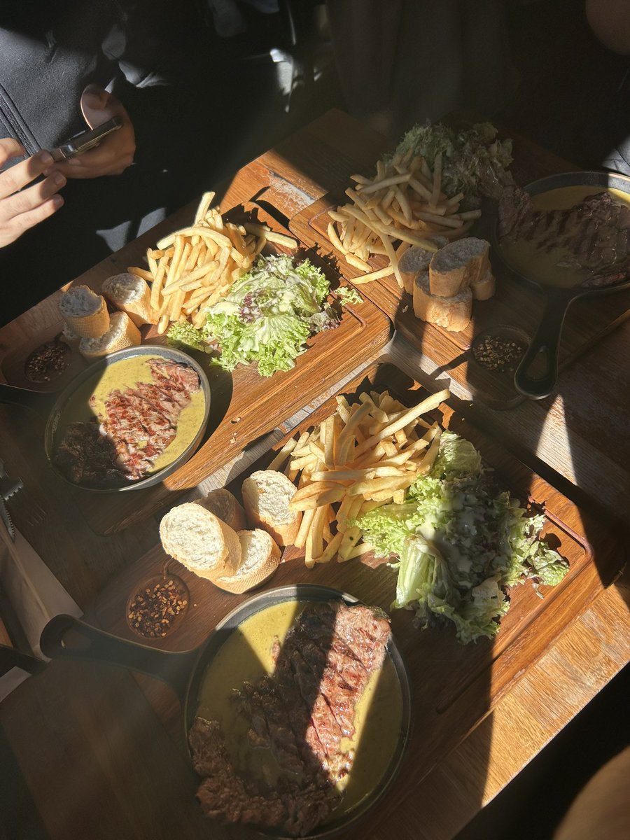 RAPH 🇬🇷 tweet media