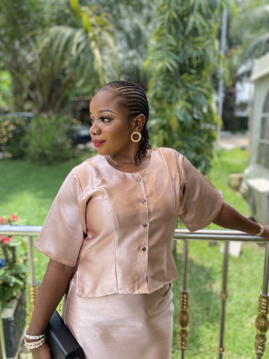 kiki ,The Clothing Vendor tweet media