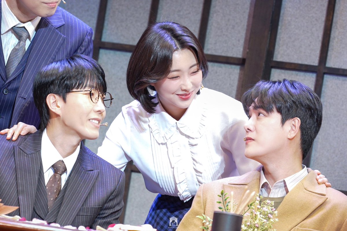 後nWHERE tweet media