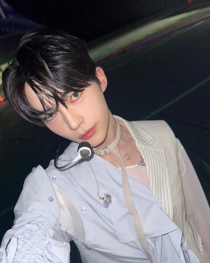 Mrs. Zachary tweet media