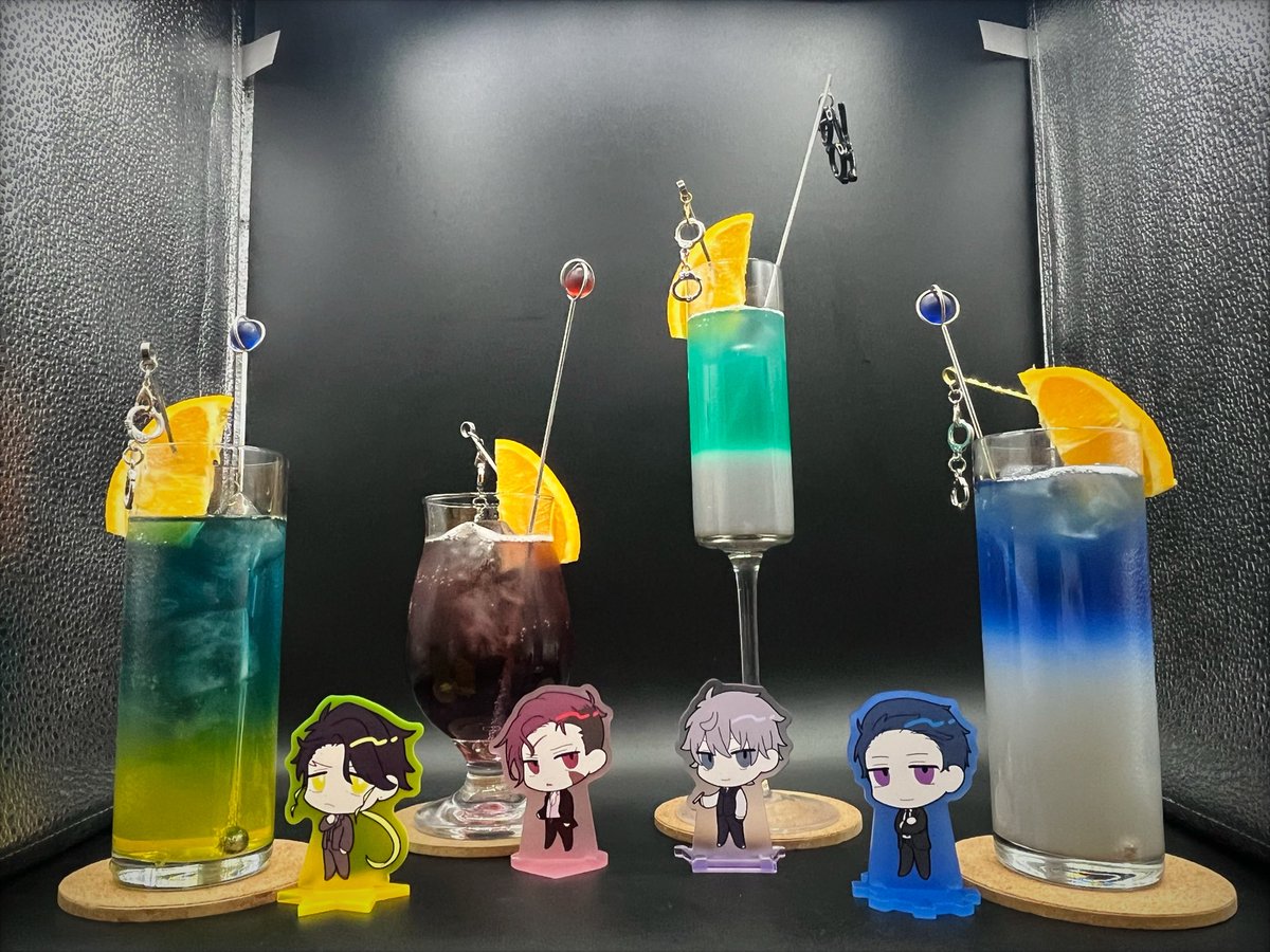 mika_mikan_trpg's tweet photo. 異能自陣でイメカクを作って貰いに行ったぞ〜！！⛩️🐣🍊🥩
店員さんに天竺さんって呼ばれるの面白かったです。どうも、天竺碧です。 https://t.co/xCQ471AHRO