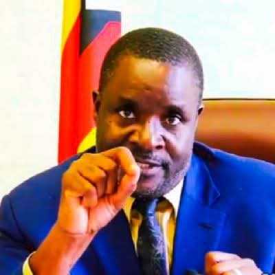zimbabwewriter's tweet photo. Zimbabwe civil servants may see a salary review by April after fuel price hikes. Nurses at Sally Mugabe Hospital demand pay that matches rising costs.
Read more: https://t.co/fUrnMMXWyE
#Zimbabwe #PayRise #CivilServants #FuelHike #ZERA https://t.co/giVAtDNoL5