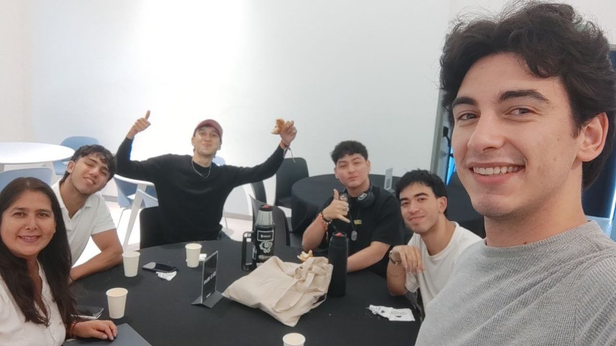 Buidlers tweet media