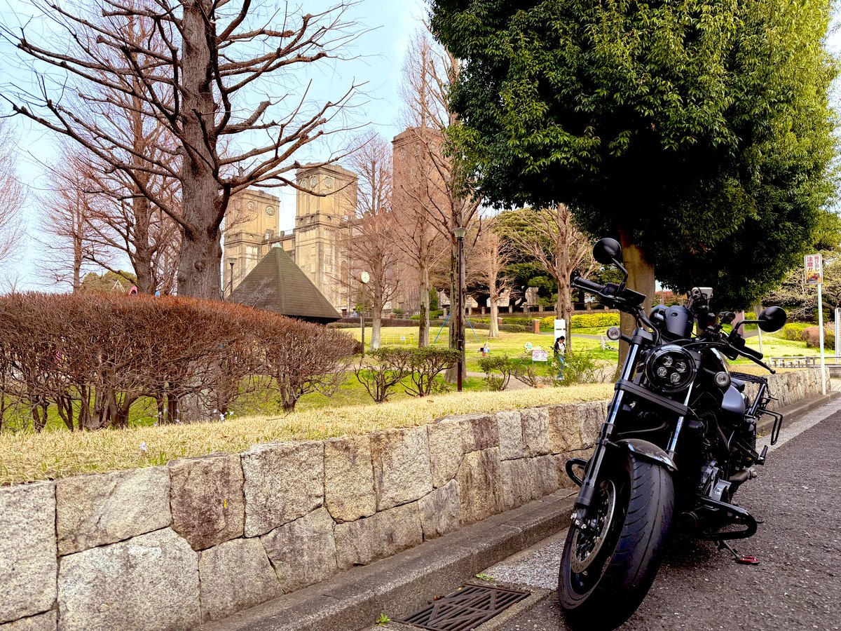 mojatchi's tweet photo. しばらくバイク乗ってませんでしたが、社内の昇格試験終わったああああああ！ってことで、横浜ぷらぷらしてきました！
廃線っていいよね…実は元電車の運転士だったりします🤭
納車から2年半、走行距離も2万キロを超えました！！
まだまだ走るよー！！
#ツーリング
#バイク好きな人と繋がりたい https://t.co/03dLQ7hk4X