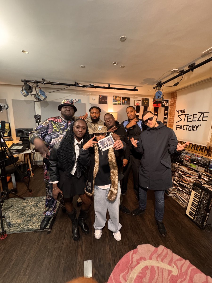 FFSYTHO's tweet image. YO MY STEEZE FACTORY GOES LIVE AT 3PM 👀😮‍💨

#GRIME