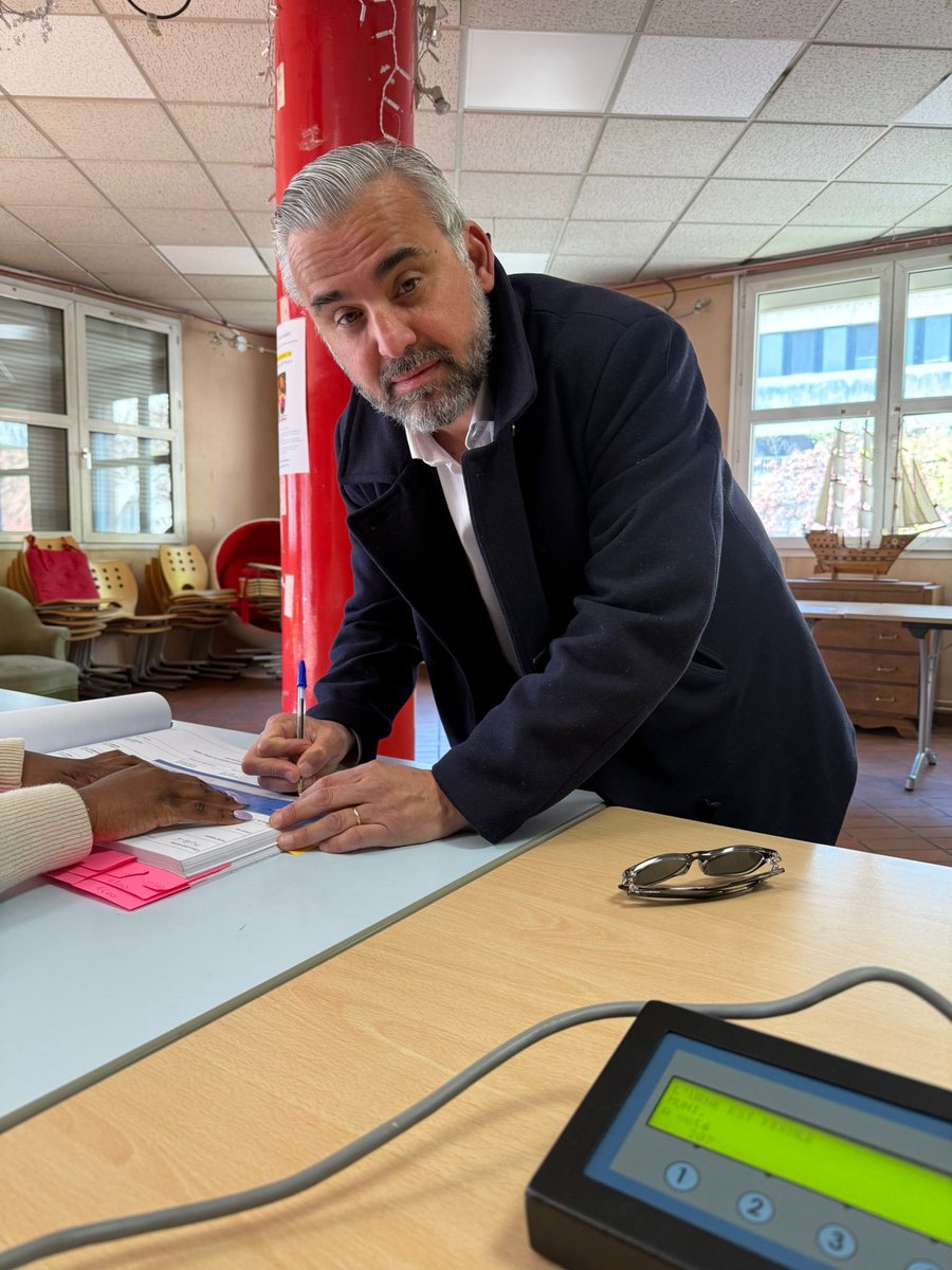 Alexis Corbière tweet media