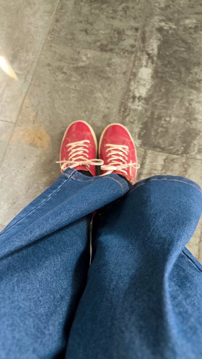 vogrinčeva tweet media