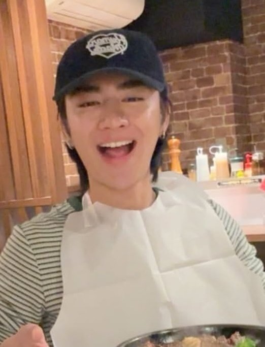 มันเดย์(ไส้เป็ดกับฮะเก๋าต่อยกันได้เลย) tweet media