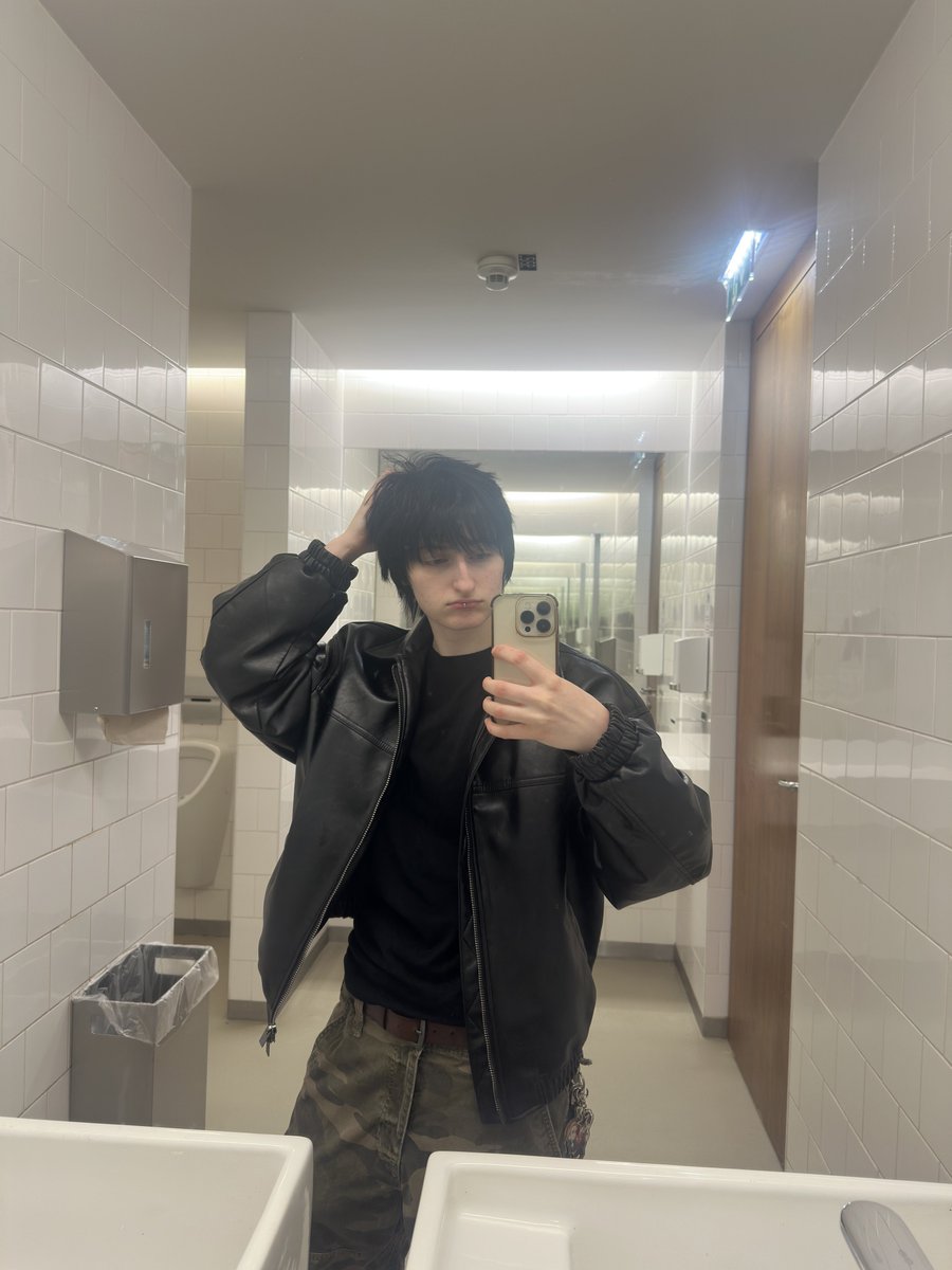 Kenny tweet media