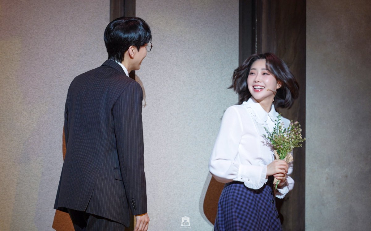 後nWHERE tweet media