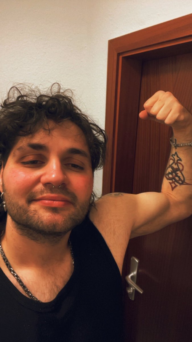 Shin 愛 tweet media