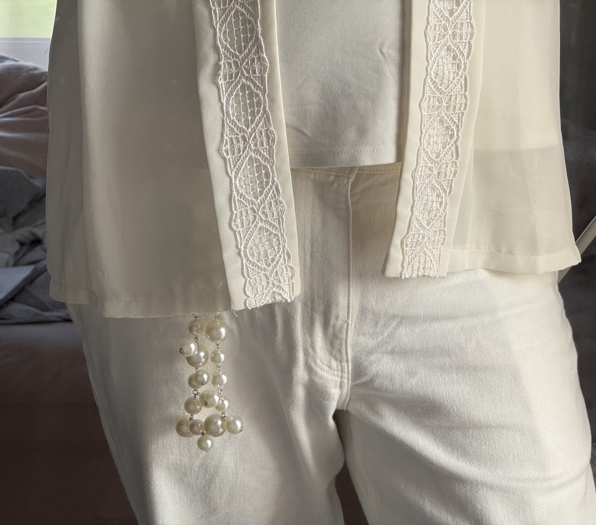 ✭ 𝕭’ﾒ𝟶 ☆▷ is seeing ariana ☼ ⋆｡ tweet media