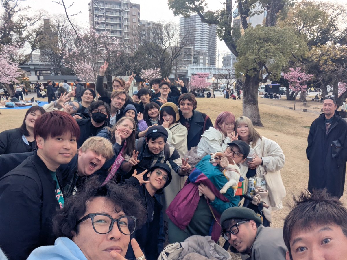 ともや tweet media