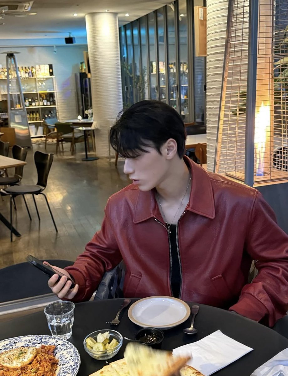 Lyly ☆ loves her jjongsan tweet media