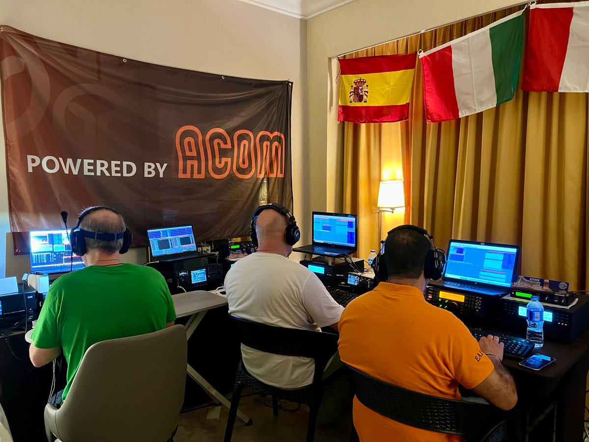 DX World.net tweet media