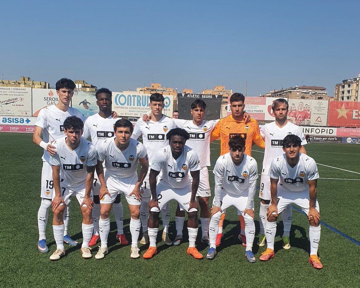 Academia VCF 🦇 tweet media