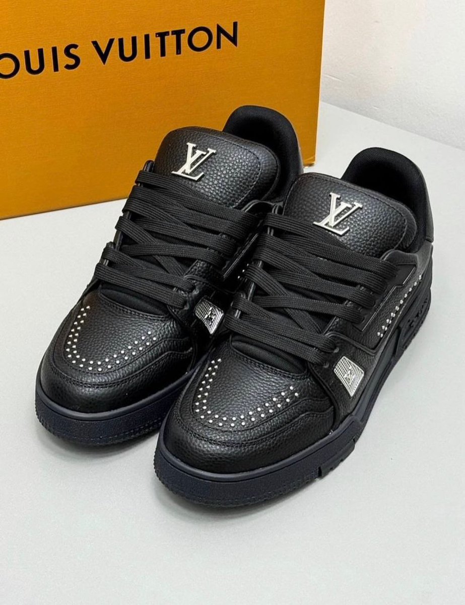 Dream online shop🛍️👖👟🥾 tweet media