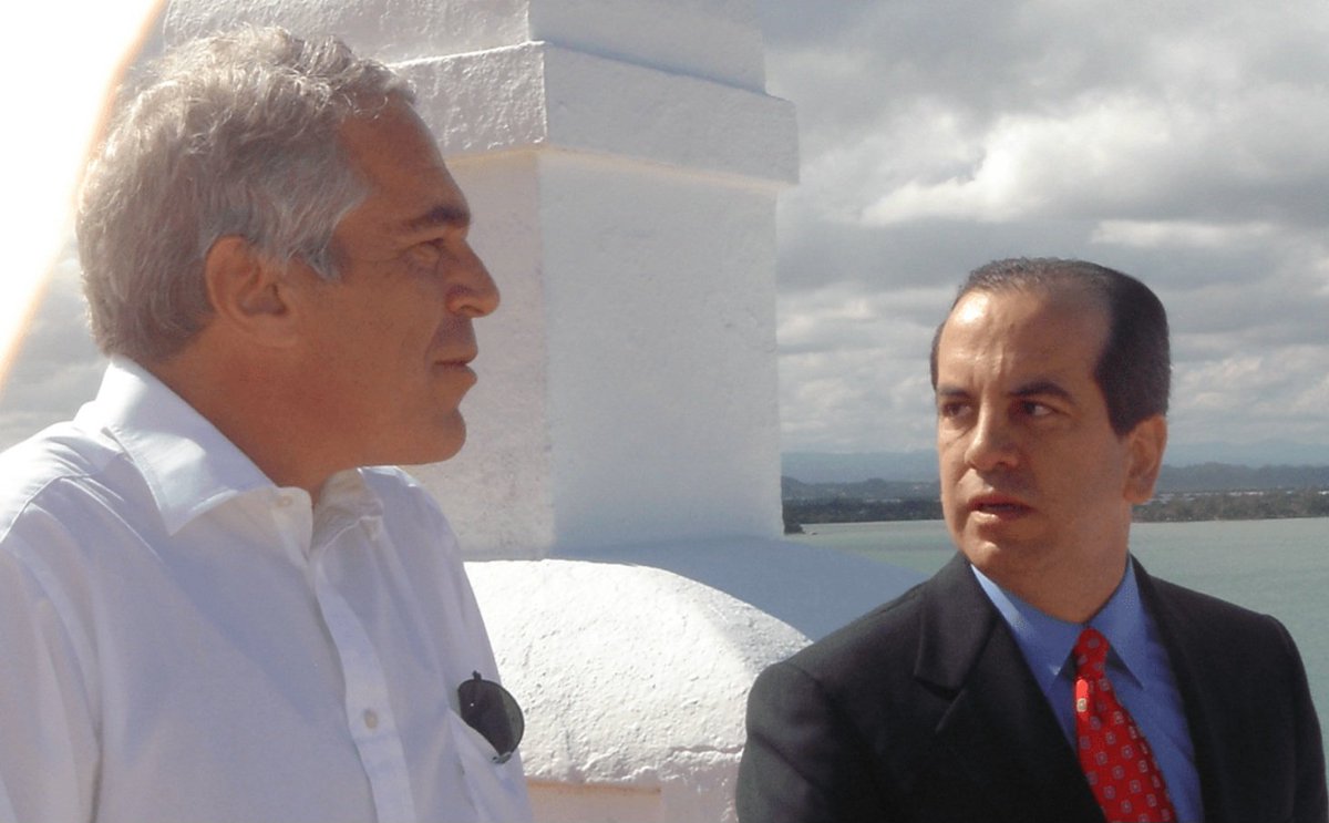 UnrealPOV's tweet image. WHO ARE THEY HIDING? 🔍⚠️

​Straight from the official DOJ files.

Epstein isn't alone in these pictures, but these faces have NO NAMES. No ID, no records, nothing.

​The elites are cleaning the evidence, but we see everything.

#EpsteinFiles #DeepState #Mystery